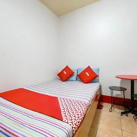 Busline Apartelle Quezon City Exterior photo